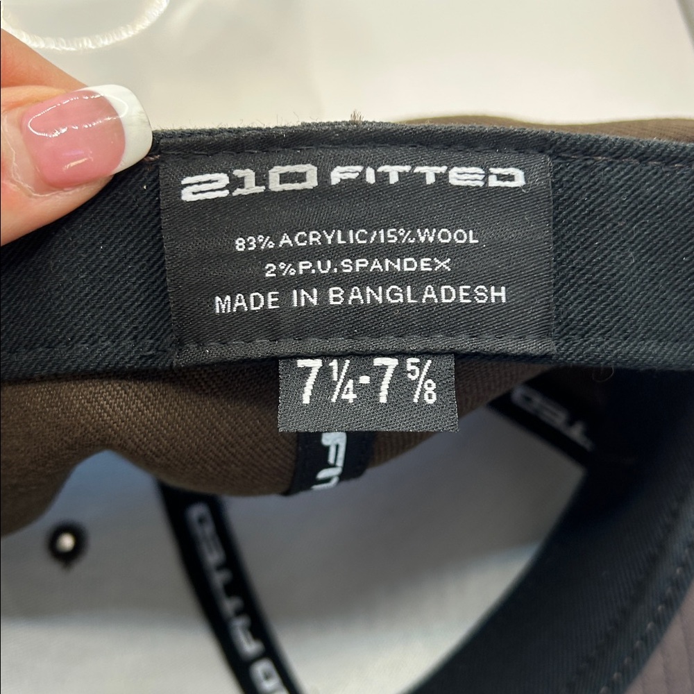 Classic Brown Men's Hat - Picture 7 of 13